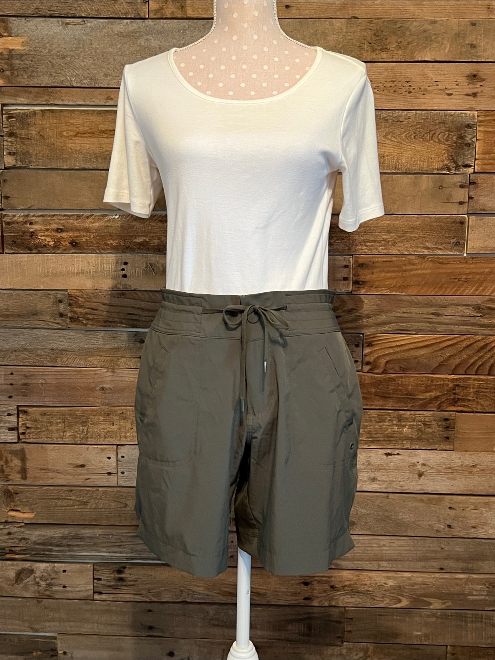 Women’s Olive Drawstring Casual Activewear Shorts - Picture 7 of 7